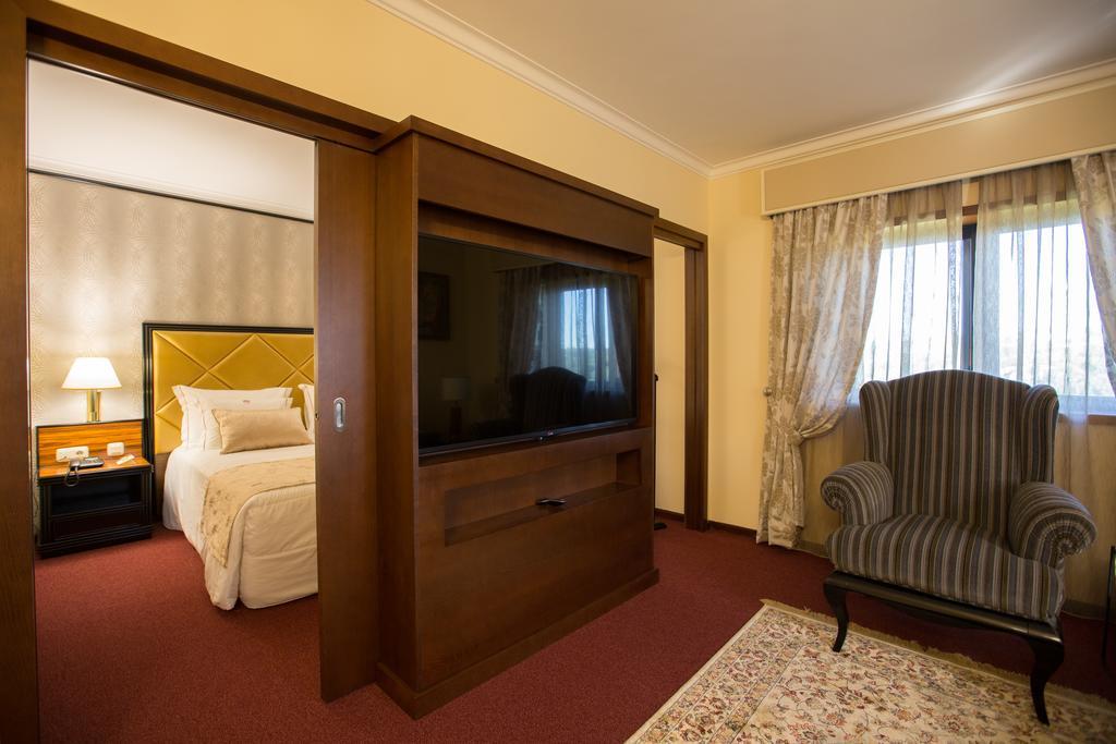 Hotel Miracorgo Vila Real Exterior photo